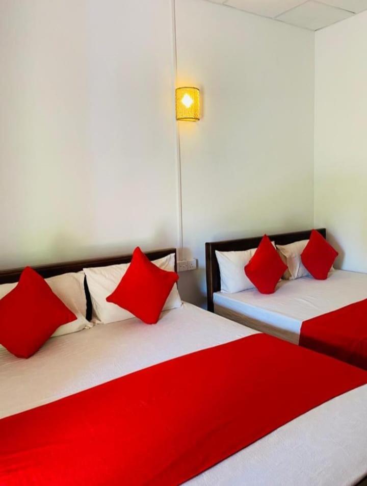 Meegahapokuna Resort Anuradhapura Exterior photo