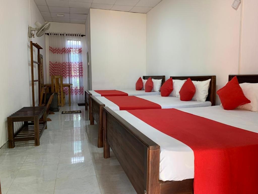 Meegahapokuna Resort Anuradhapura Exterior photo