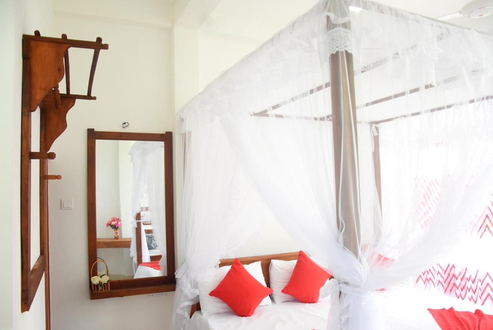 Meegahapokuna Resort Anuradhapura Exterior photo